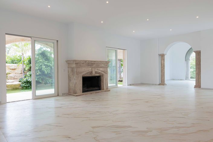 Image No.9-5 Bed Villa for sale