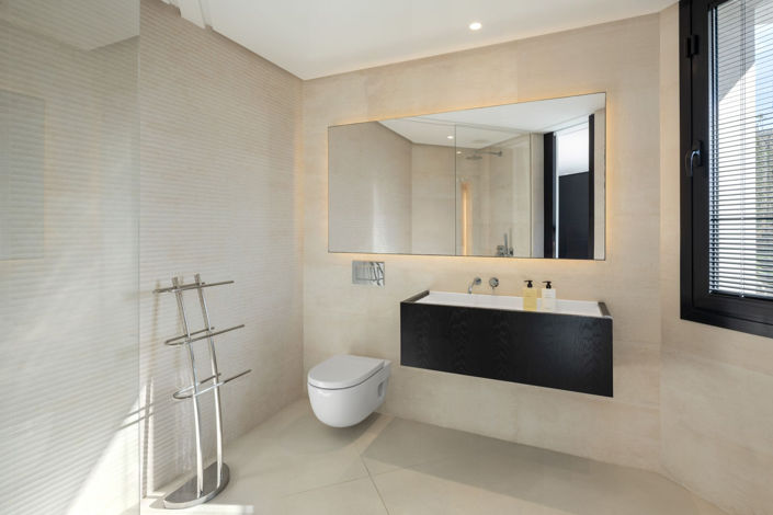 Image No.36-5 Bed Villa for sale