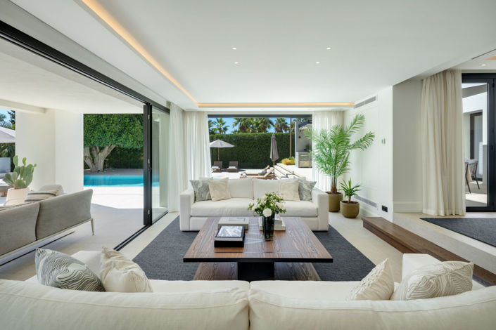 Image No.3-6 Bed Villa for sale