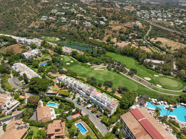 Image No.37-4 Bed Villa for sale