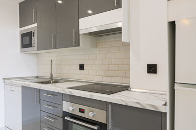 b98le8d7m9k3degpefzhs0lif8u4xzvzhwxtmggyekxx9