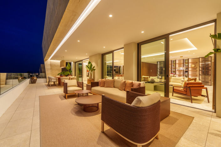 Image No.38-4 Bed Property for sale