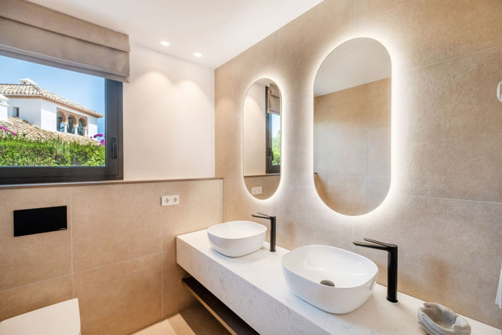 Image No.25-4 Bed Villa for sale