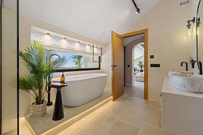 Image No.22-6 Bed Villa for sale