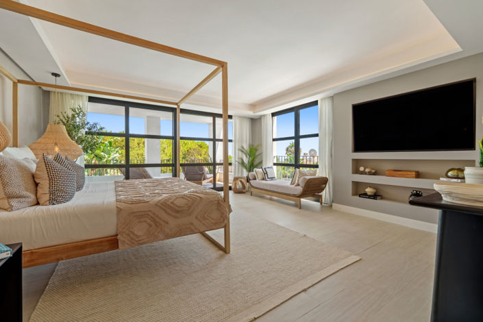 Image No.30-6 Bed Villa for sale