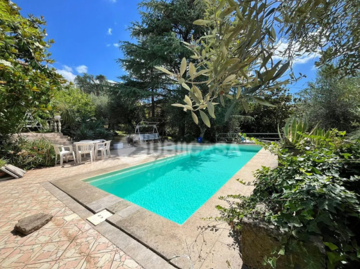 Image No.28-Villa de 9 chambres à vendre à Velletri